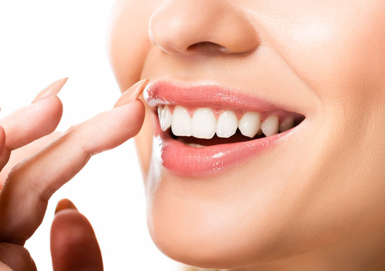 DO I NEED A COSMETIC DENTIST TO IMPROVE MY SMILE?